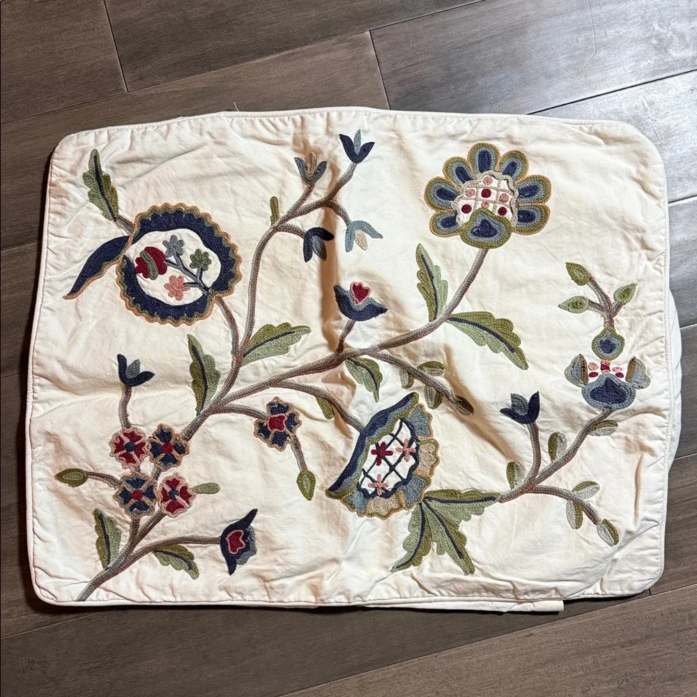 Pottery Barn 3 Piece Floral Crewel Pillow Covers & Matching Window Valance